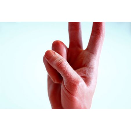 Victory Wax Candle  Retro Ornaments £42.00      product_features