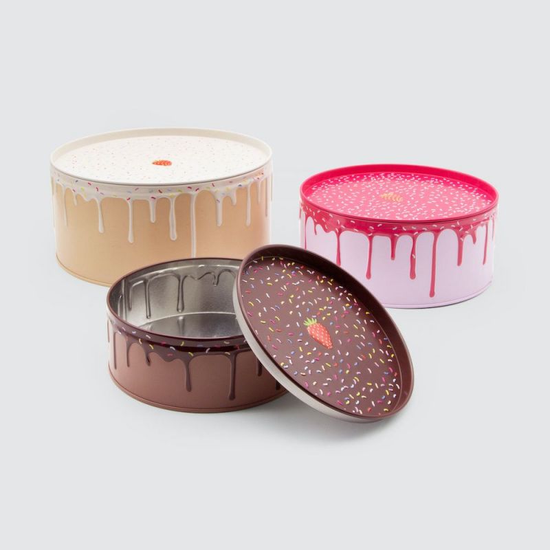 Cake Tins Smithers Gifts £20.00      product_features
