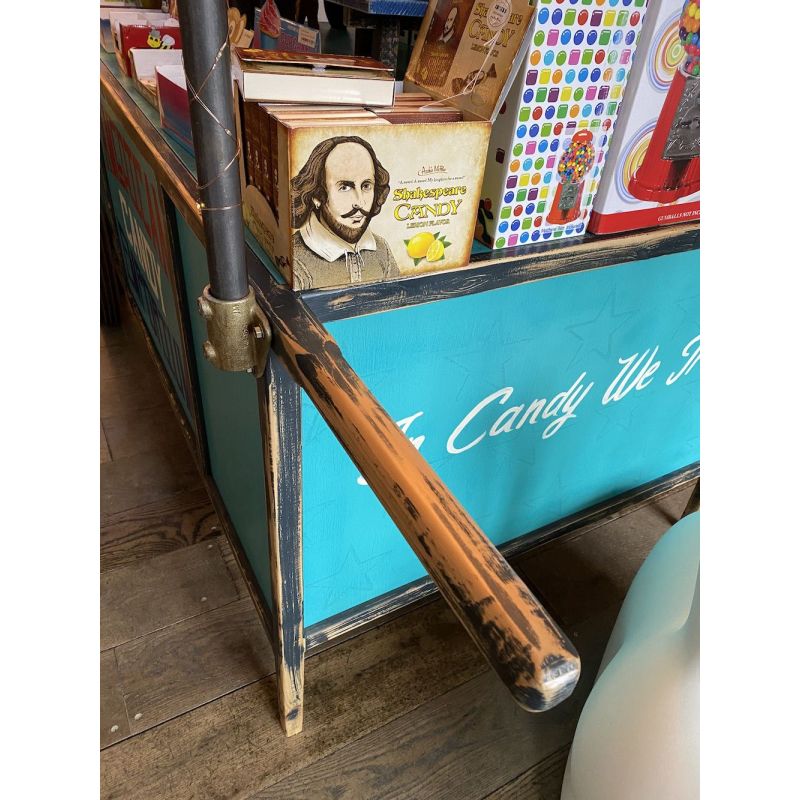 Candy Cart Smithers Storage £3,000.00      product_features