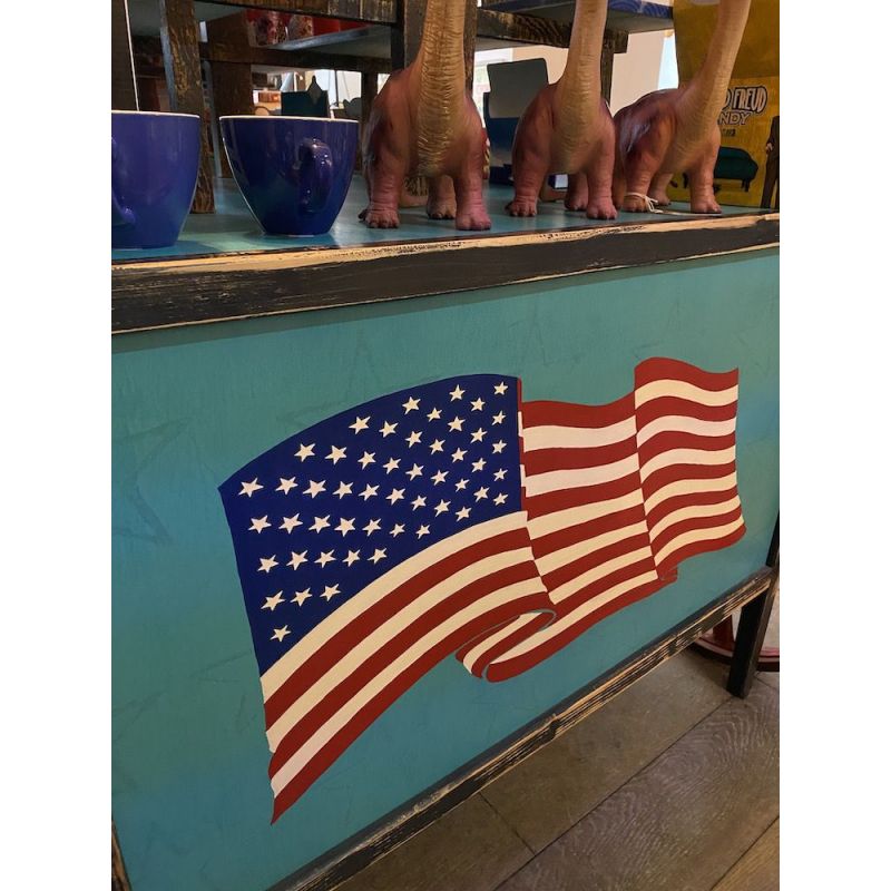 Candy Cart Smithers Storage £3,000.00      product_features