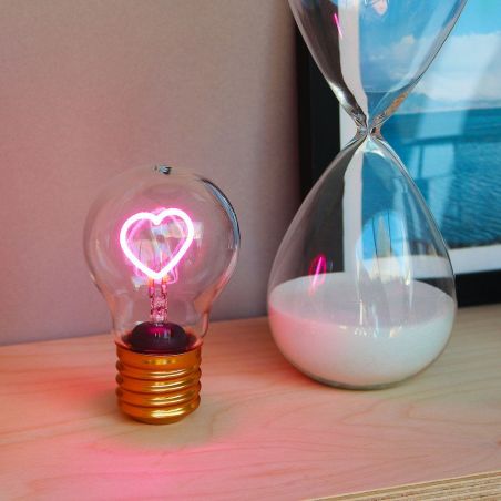 Retro Pink Cordless Heart Light Bulb SUCK UK Personal Accessories £30.00 product_features