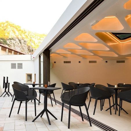 Black Sky 70 Outdoor Tables Commercial Collective &pound;255.00 product_features