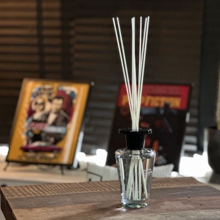 Oversized Oriental Sandalwood Diffuser  Gifts £65.00      product_features