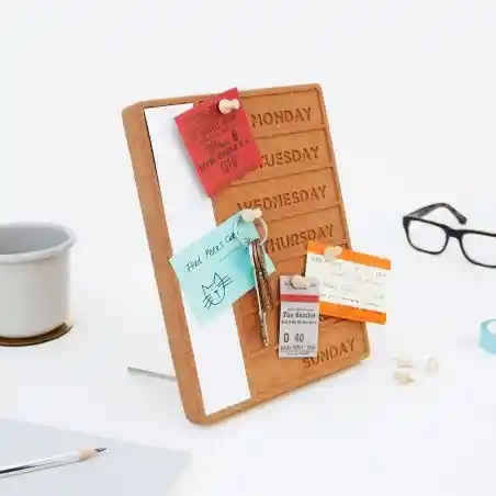 Cork Weekday Planner SUCK UK Christmas Gifts &pound;15.00 product_features
