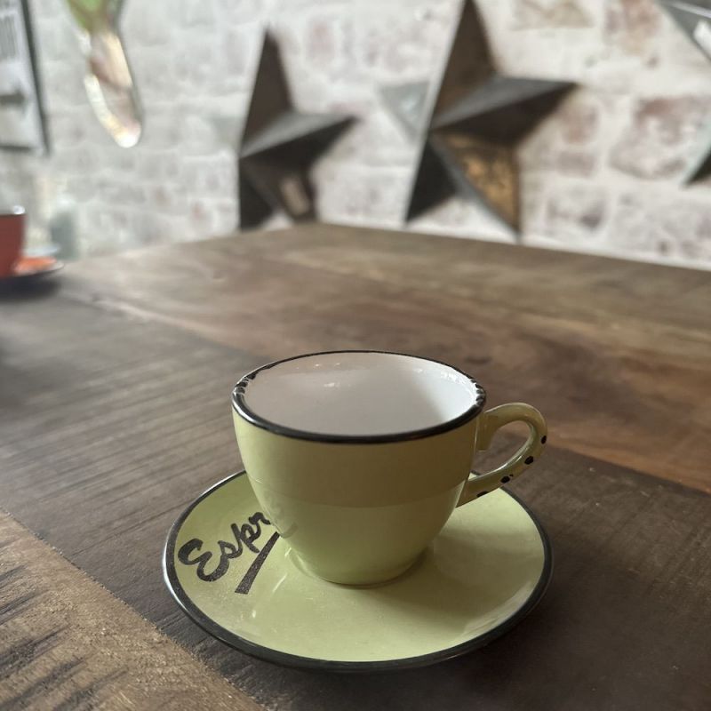 Vintage Style Italian Coffee Espresso Cups and Saucer Smithers Tableware £25.00      product_features