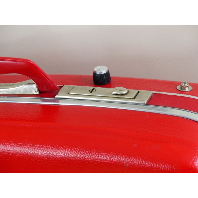 Red Ted BoomBox Smithers Gifts £458.00      product_features