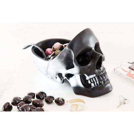 Skull Tidy Tray – Unique Skull Gift for Men’s Watches, Rings, Keys, and Jewellery Smithers Gifts £45.00      product_features