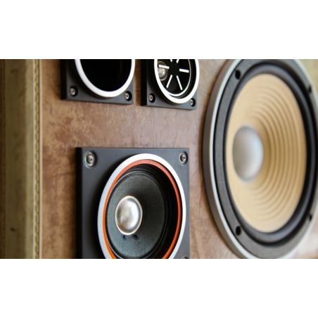 BOOMBOX SPACE FACE Smithers Gifts £573.00      product_features